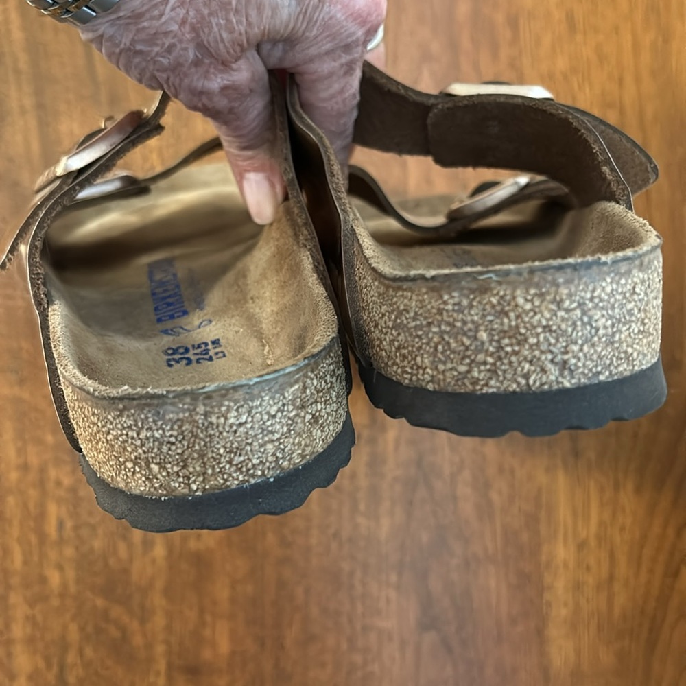 Birkenstock Arizona Sandal in Rose Gold - Picture 10 of 10
